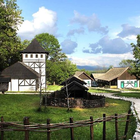 Farm Stay Cardaklije Kulen Vakuf Exterior photo