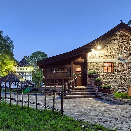 Farm Stay Cardaklije Kulen Vakuf Exterior photo